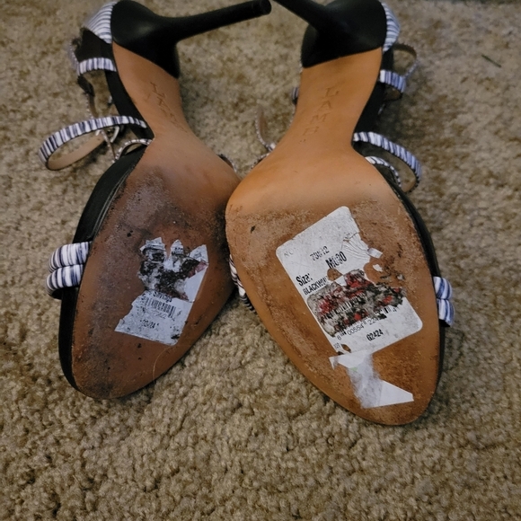 L.A.M.B Strappy Leather Heels Size 9 - Picture 8 of 8